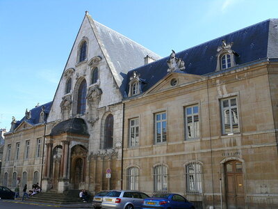 Dijon ., vieux palais de justice de dijon