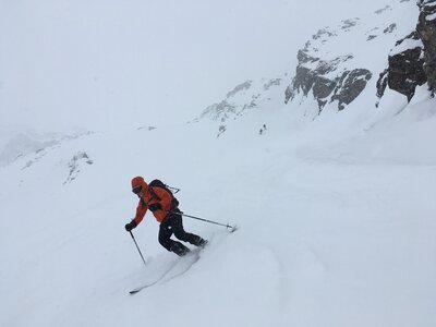 2018-01-24-28-powder-alert-freeride-paradise, alpes-aventure-couloir-endre-2018-01-26-04