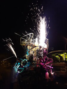 Photos pour carnets de campagne, Le soir, un feu d'artifice caracolien a été tiré de la spirale