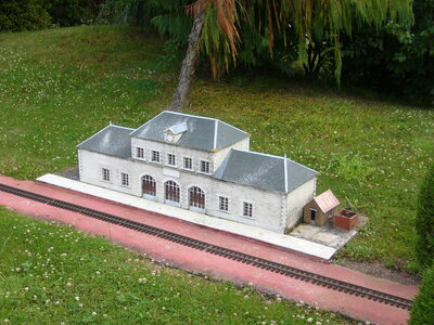 PARC MINI-CHATEAUX, DIVERS 12 105