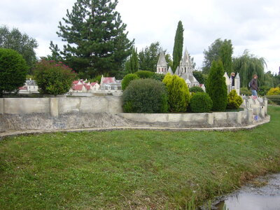PARC MINI-CHATEAUX, DIVERS 12 109