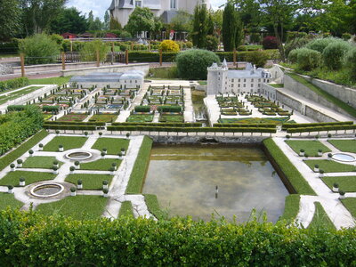 PARC MINI-CHATEAUX, DIVERS 12 124