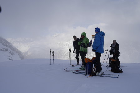 2018-04-15-21-ski-val-formazza, alpes-aventure-ski-alpe-crampiolo-punta-della-valle-2018-04-16-04