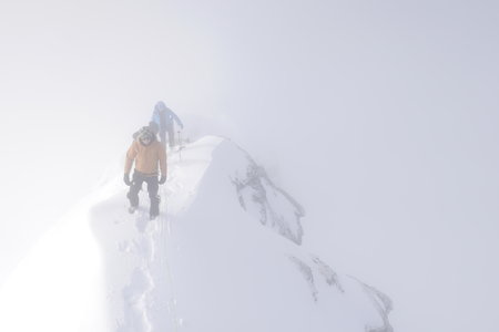 2018-04-15-21-ski-val-formazza, alpes-aventure-ski-alpe-crampiolo-punta-della-valle-2018-04-16-05