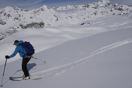 2018-04-15-21-ski-val-formazza, alpes-aventure-ski-alpe-crampiolo-punta-della-valle-2018-04-16-43