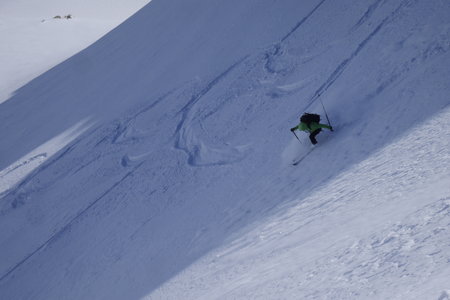 2018-04-15-21-ski-val-formazza, alpes-aventure-ski-punta-arbola-2018-04-18-50