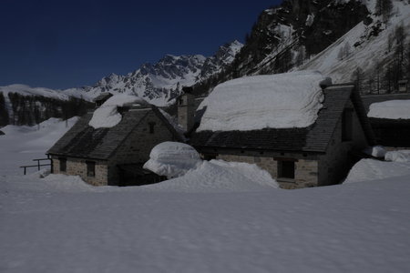 2018-04-15-21-ski-val-formazza, alpes-aventure-ski-punta-di-valdeserta-2018-04-21-054