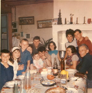 Famille Durocq, 1968_Erick_Muriel_Alain_Maman_Louis_François_Papa_Catherine_Colette_Mémé_Gilbert_Pépé_Durocq_800_120_C