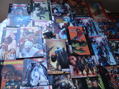 Lot de comics ULTIMATES, DSC00675
