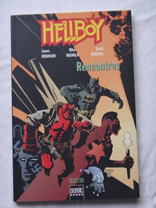 Lot de comics HELLBOY, DSC00798