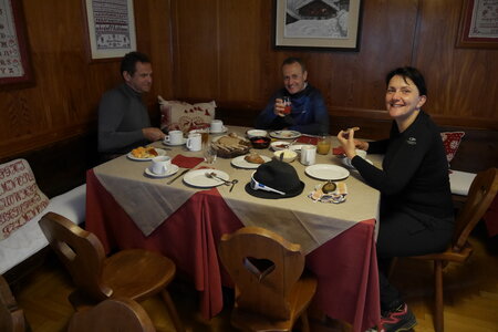 2018-07-09-13-mont-rose, alpes-aventure-refuge-quintino-sella-2018-07-10-01