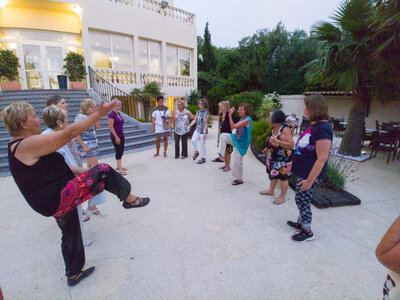 yvonqigong, 20180628_212311-2