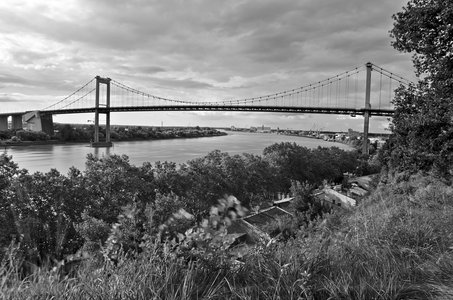 @fmbdx@piaille.fr 2018, Le pont d'Aquitaine depuis le parc de l'Ermitage