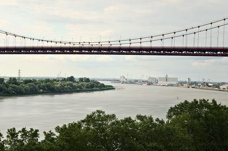 @fmbdx@piaille.fr 2018, Le pont d'Aquitaine depuis le parc de l'Ermitage