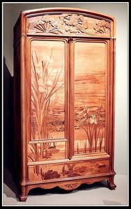 MBAN - Sculptures, MBAN - Oeuvres 010 - Émile Gallé ’’Armoire aux ombelles’’ 1902