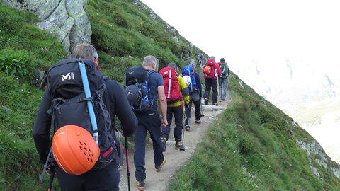 2018-08-27-09-02-mont-blanc, alpes-aventure-ecole-de-glace-tour-2018-08-28-04