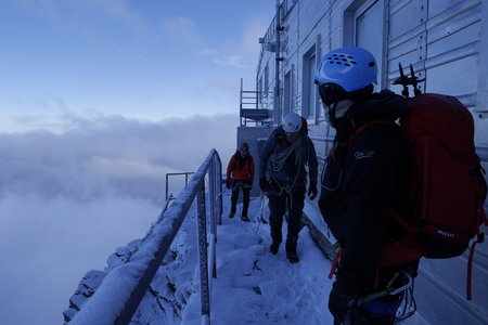 2018-08-27-09-02-mont-blanc, alpes-aventure-refuge-gouter-montee-2018-08-01-11