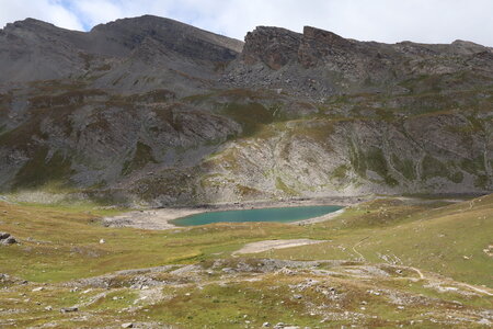 20180827-0914 GR5-53 modane menton, IMG_0219 pas de la cavale et lac de derrire la croix