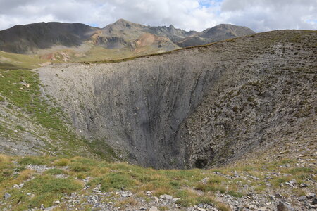 20180827-0914 GR5-53 modane menton, IMG_0226 une doline à cote des lacs d’agnel