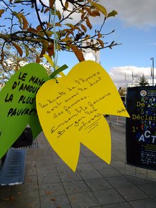 17 octobre 2018 - Parvis de la gare de Vannes, Les droits des femmes
