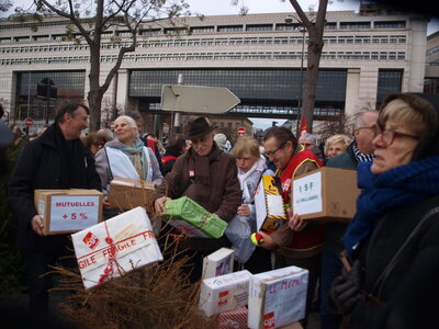Bercy Retraités 2018 12 18, PC187001