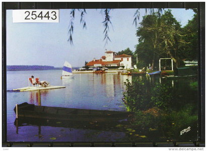 Cartes postales de Soustons, 13 Voilier Optimist 02