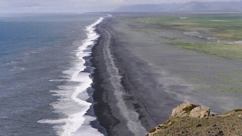 Islande, juin 20108, _1200225 raw Vue vers la côte Ouest depuis Dyrholaey