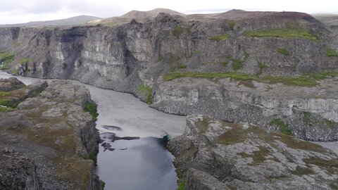 Islande, juin 20108, _1200773 Canyon de Jokulsargljufur  vers Hafragilsfoss