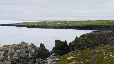 Islande, juin 20108, _1210467 retouche Entre Hellnar et Arnastapi
