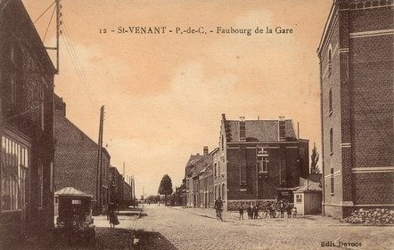 cartes postales anciennes St Venant et env., faubourg de la gare 02