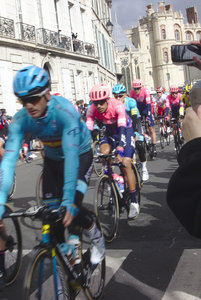 2019-03-Course-Paris_Nice-Coureurs, 2-Départ.DSC09401