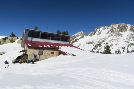 Raid ski de rando Encantats 2019, Le très chaleureux refuge de Saboredo