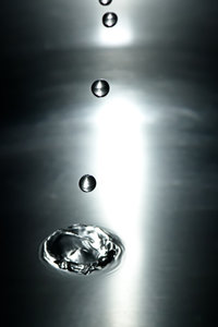 Gouttes d'eau, Décomposition
