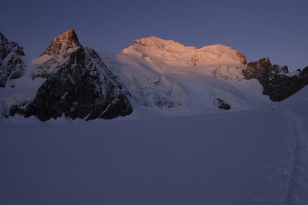 2019-06-20-23-roche-faurio-ecrins, Roche-faurio-alpinisme-roche-faurio-ecrins-alpes-aventure-2019-06-23-09