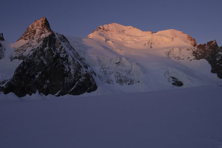 2019-06-20-23-roche-faurio-ecrins, Roche-faurio-alpinisme-roche-faurio-ecrins-alpes-aventure-2019-06-23-10