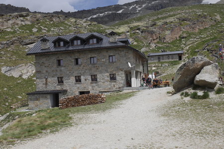 2019-07-08-13-grand-paradis, refuge-chabod-alpes-aventure-2019-07-11-11