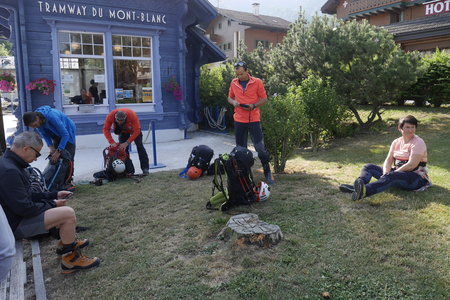 2019-07-15-21-mont-blanc, montee-refuge-tete-rousse-mont-blanc-alpes-aventure-2019-07-19-03