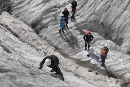 2019-07-29-08-04-mont-blanc, ecole-de-glace-glacier-du-tour-alpes-aventure-2019-07-30-60