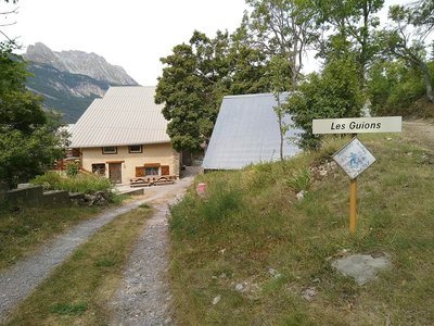 Les Guions, Thurifère08