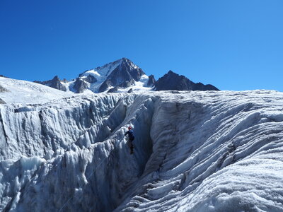 2019-09-02-08-mont-blanc, ecole-de-glace-francois-lacour-alpes-aventure-2019-09-03-070