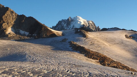2019-09-02-08-mont-blanc, ecole-de-glace-francois-lacour-alpes-aventure-2019-09-03-124