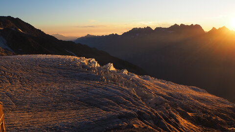 2019-09-02-08-mont-blanc, ecole-de-glace-francois-lacour-alpes-aventure-2019-09-03-136