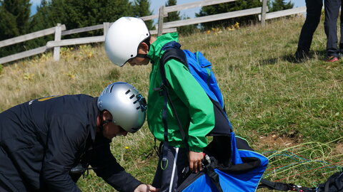 Saut de Bastien et Noé, P1100318
