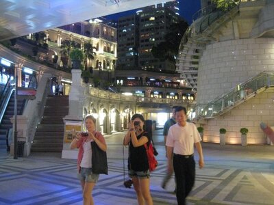 Hong Kong , 45697_419664506781_500556781_5261175_5058590_n