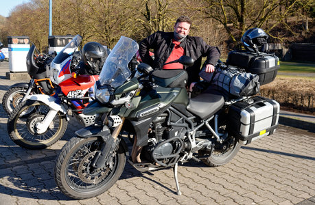 2019-02-15 Elefanten, 2019-02-16_DSC_8003_DxO