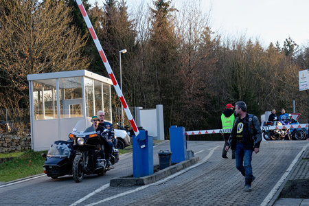 2019-02-15 Elefanten, 2019-02-16_DSC_8048_DxO