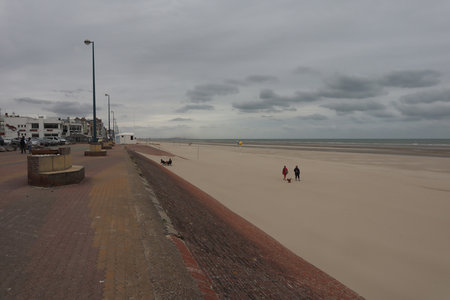 2019_0906 sentier côtier de Bray-Dunes à Etaples, IMG_0681 le front de mer a bray-dunes_z