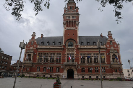 2019_0906 sentier côtier de Bray-Dunes à Etaples, IMG_0700 hotel de ville - dunkerque_z