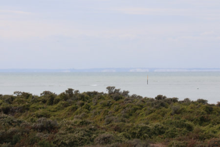 2019_0906 sentier côtier de Bray-Dunes à Etaples, IMG_0853 l angleterre vue depuis le centre jules ferry_z