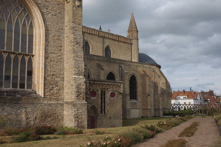 2019_0906 sentier côtier de Bray-Dunes à Etaples, IMG_0858 eglise notre dame - calais_z